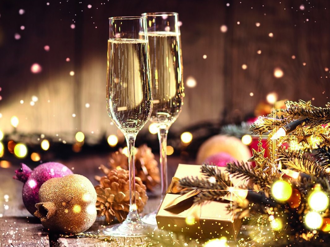 Best Champagne For Christmas 2023 3 Champagne Rules You Need To Follow This Christmas