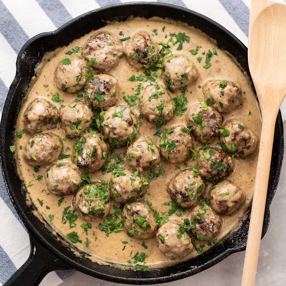 Easy Keto Swedish Meatballs Recipe with Low Carb Creamy Sauce