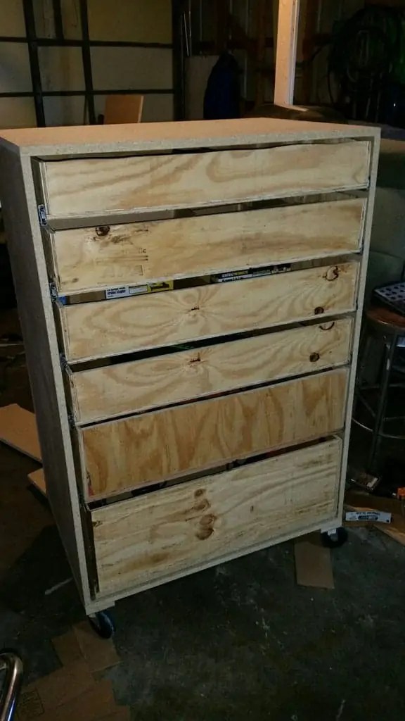 9+ Rugged DIY Rolling Tool Chest Cart Plans [FREE] MyMyDIY