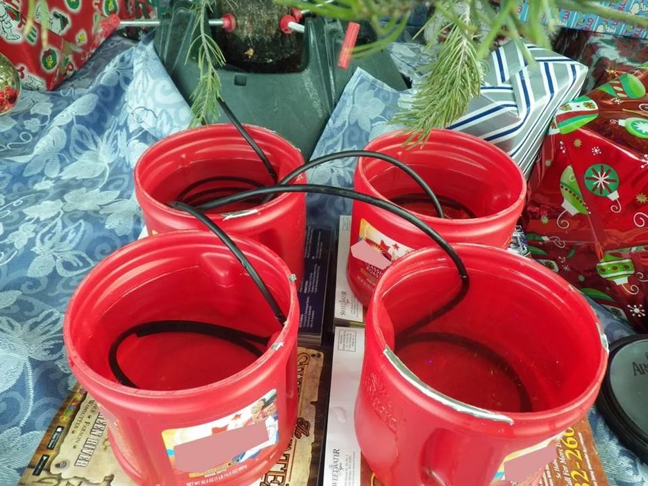 DIY Christmas Tree Watering Systems [7+ Free Plans] MyMyDIY Inspiring DIY Projects