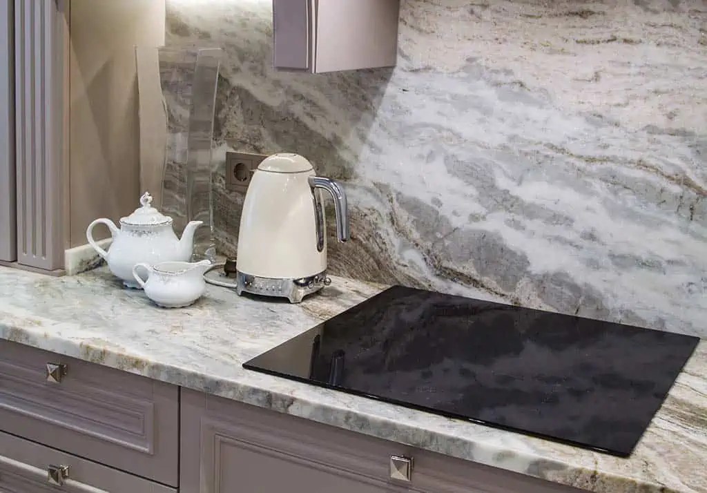 17+ Sparkling White Quartz Countertop Ideas [Pictures] MyMyDIY