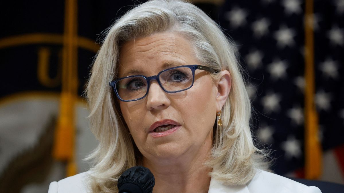 Liz Cheney Bio, Age, Net Worth, Husband, Children, Parents, Siblings(010)