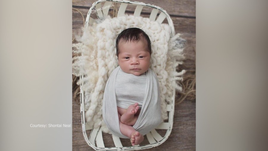 Fred VanVleet Jr. makes his debut on social media