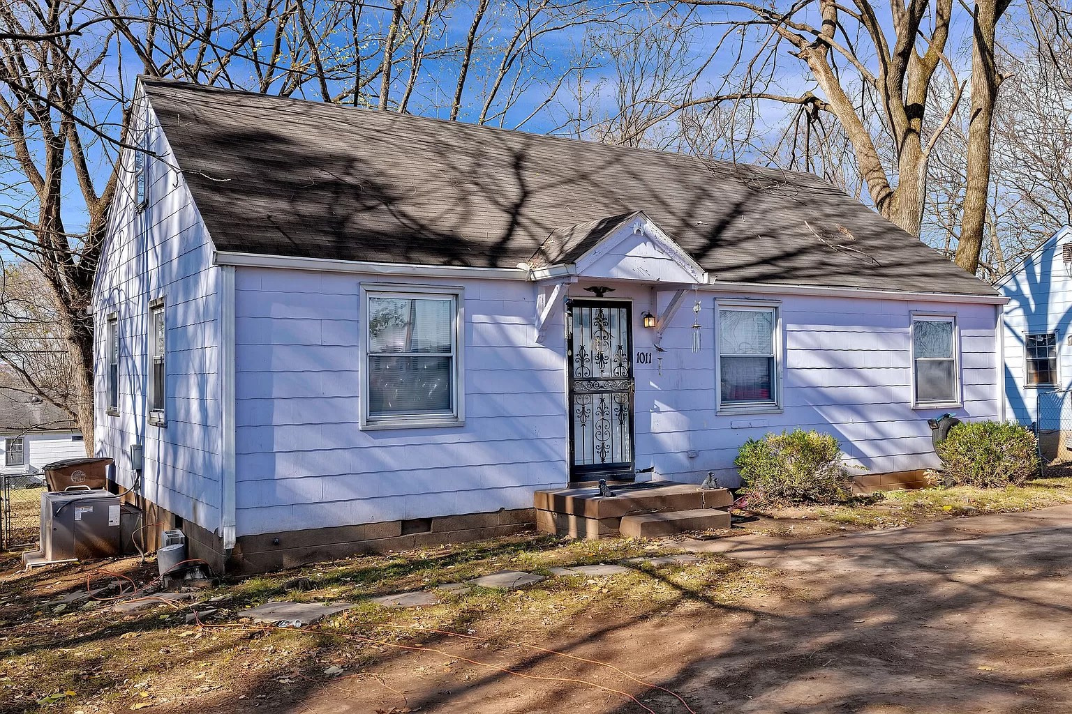 When Do You Stop Paying Mortgage When Selling a House?