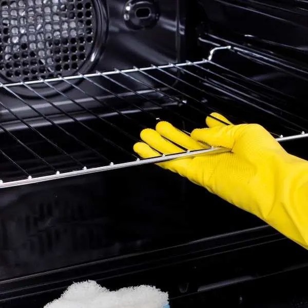 How to Steam Clean an Oven A Step by Step Guide