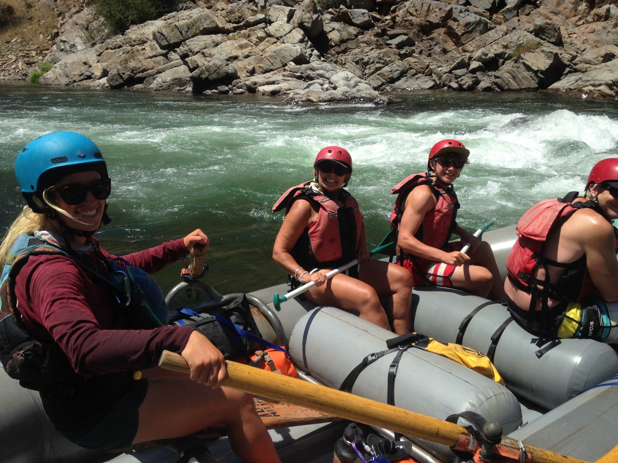 Best White Water Rafting Tuolumne River • My Travelling Circus