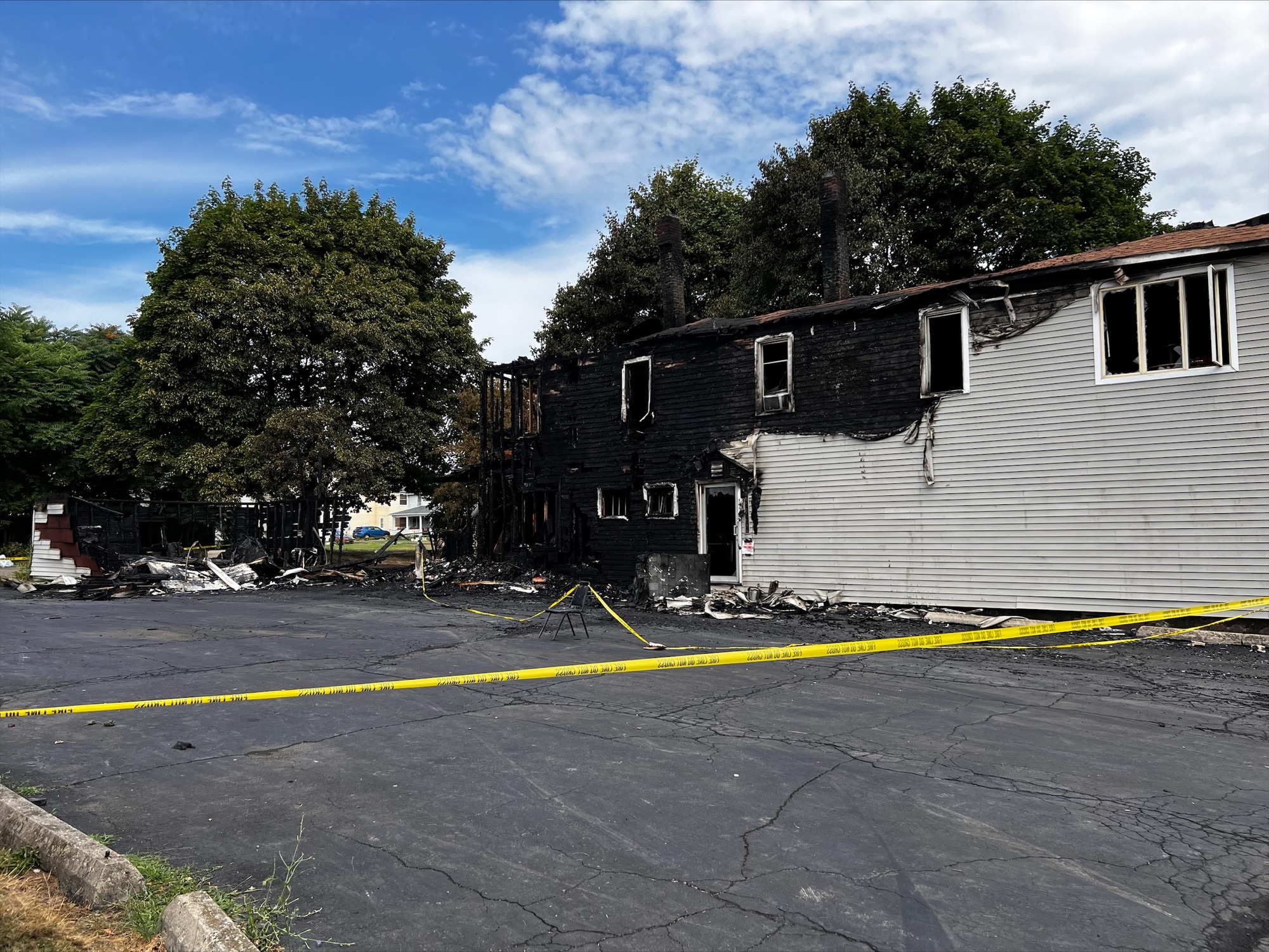 Bar destroyed in early morning fire