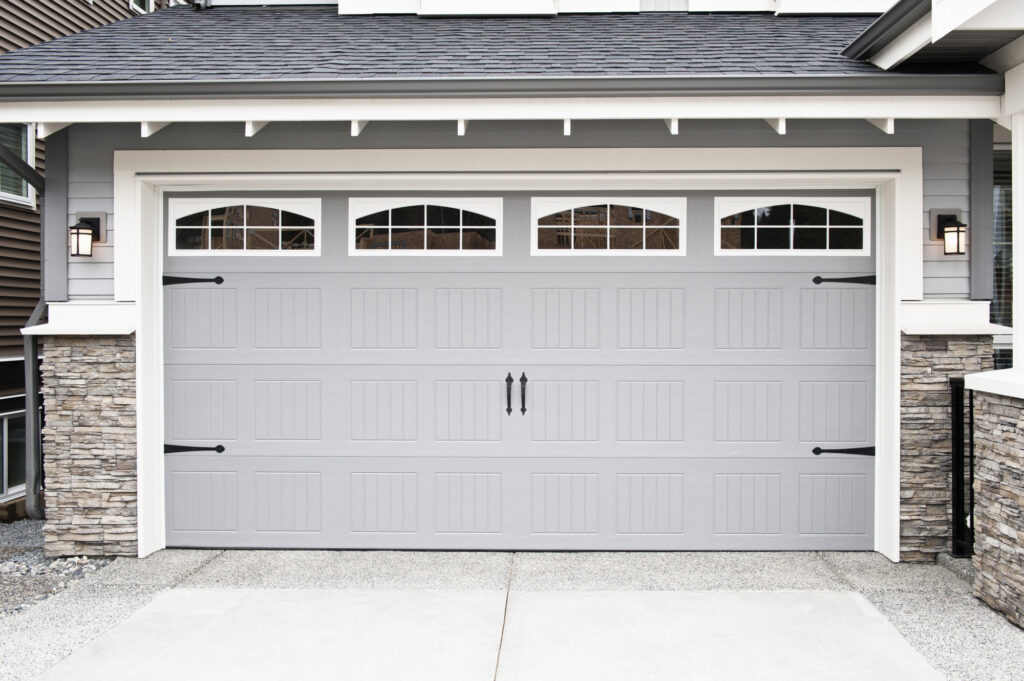 5 Tips for Finding a Reliable Garage Door Repair Company