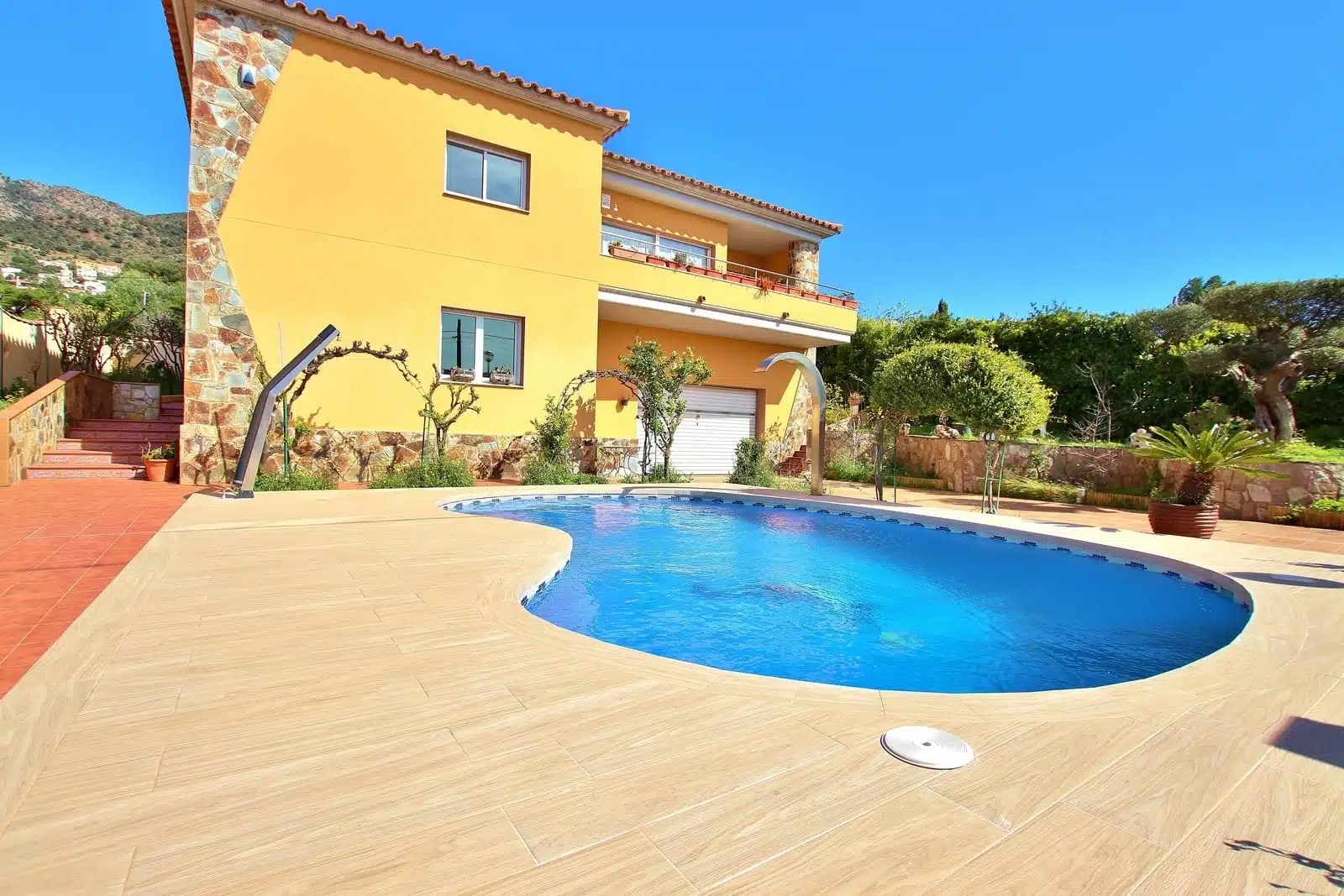 maison a vendre rosas, 358 m², vue mer avec piscine et garage