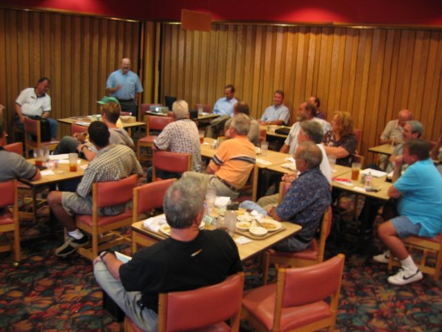 Dave Bush Plays to a Packed House in Atlanta InterNACHI