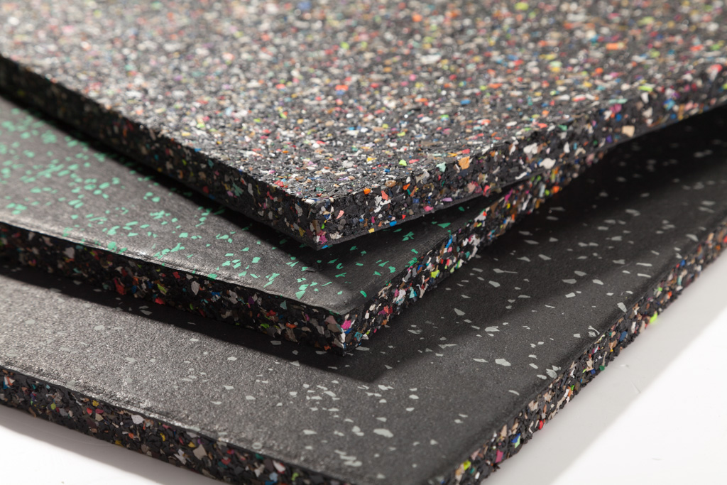 China 2017 Latest DesignPlastic Interlocking Floor Tiles For Warehouse