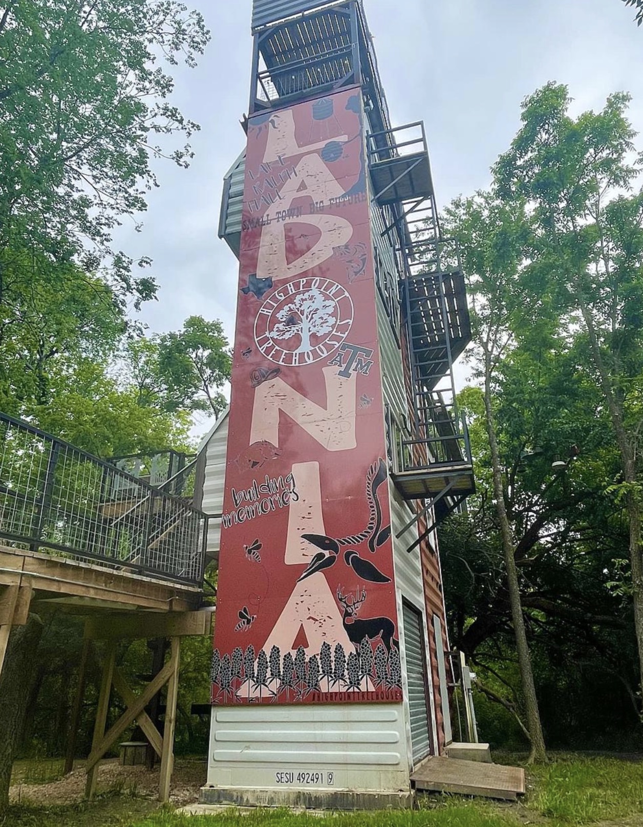 Air Castle Namma containers