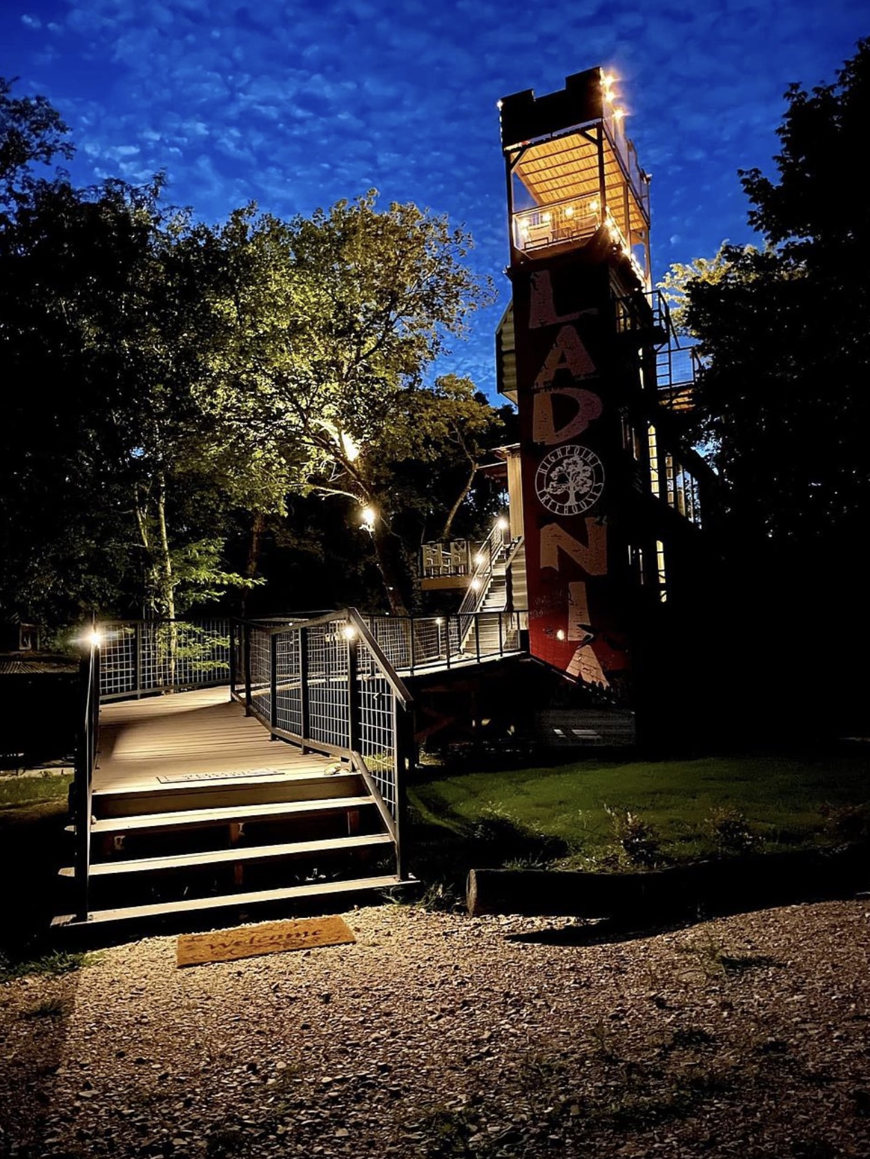 Air Castle Namma containers