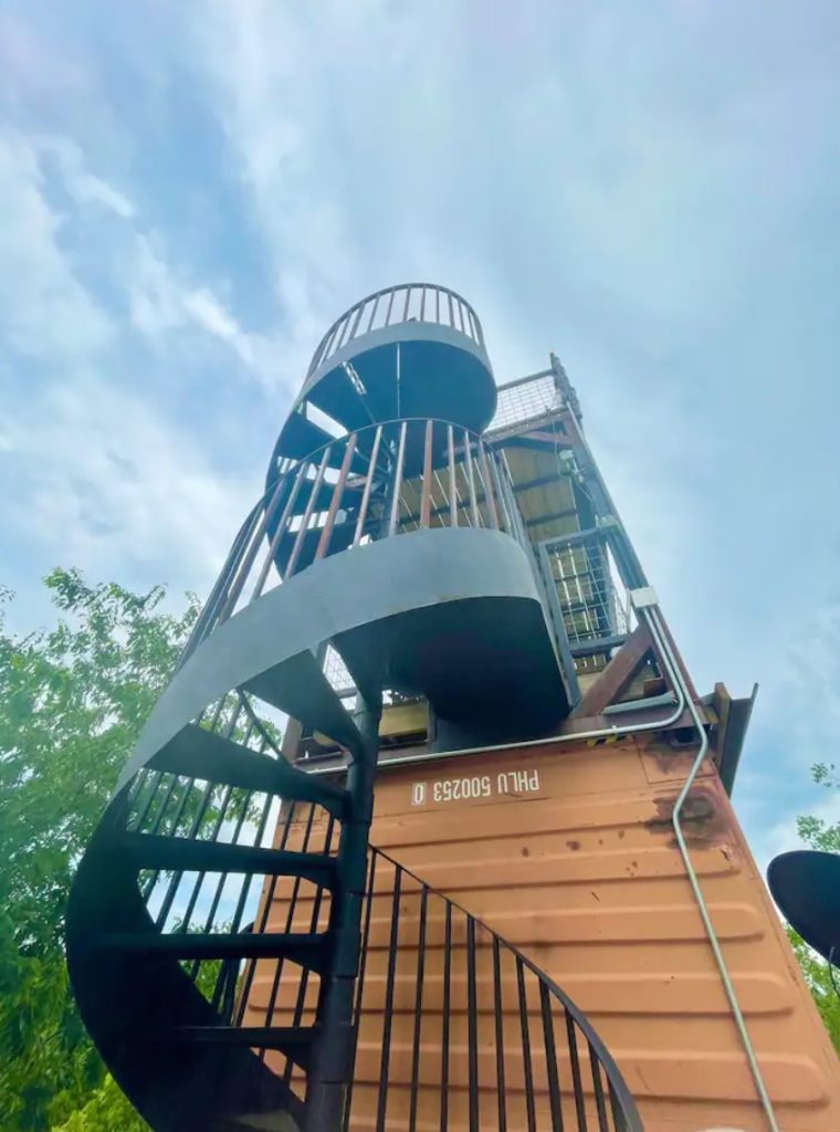 Air Castle Namma containers