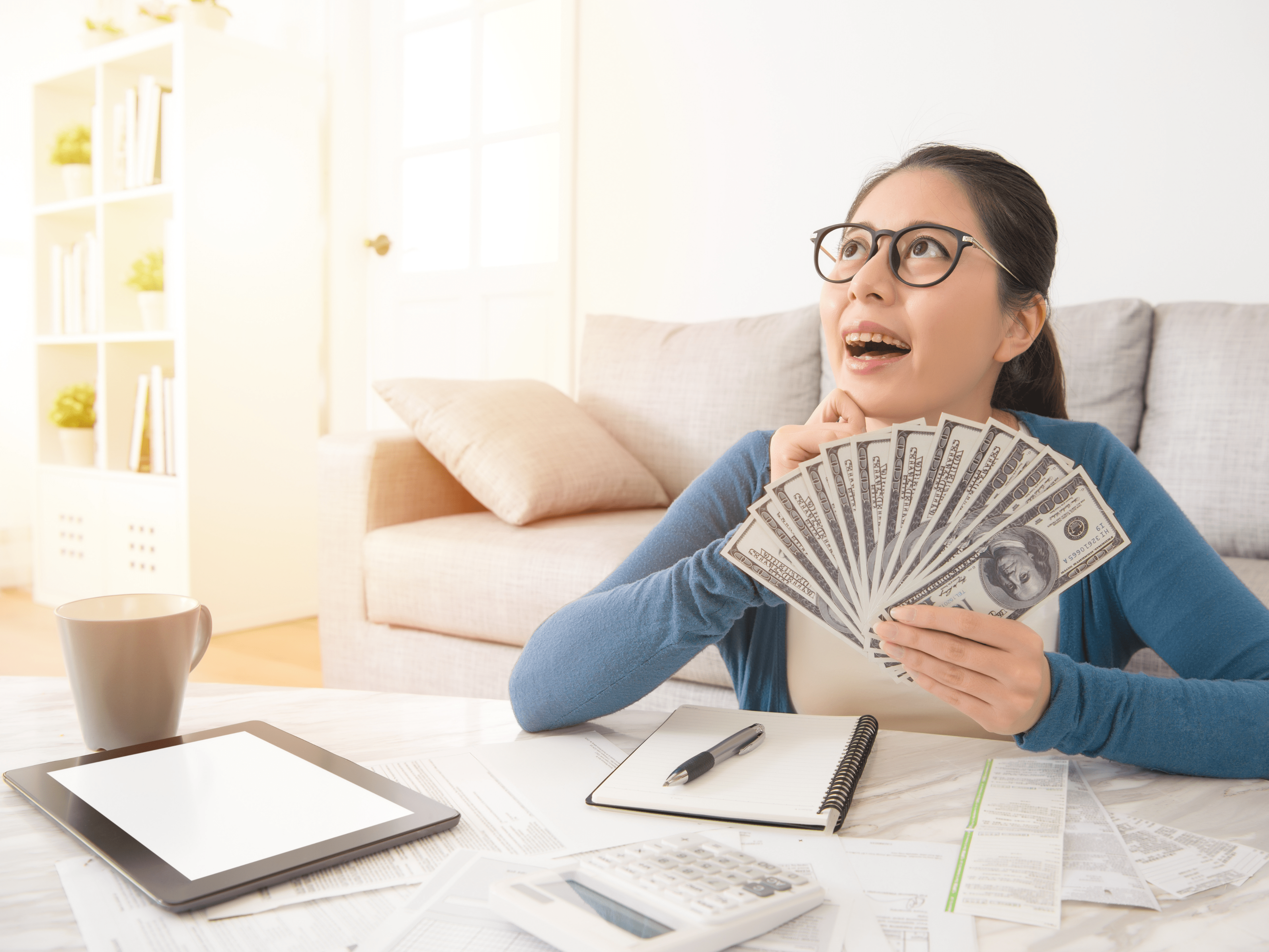 Pros and Cons of Paying your Nanny "Under the Table"