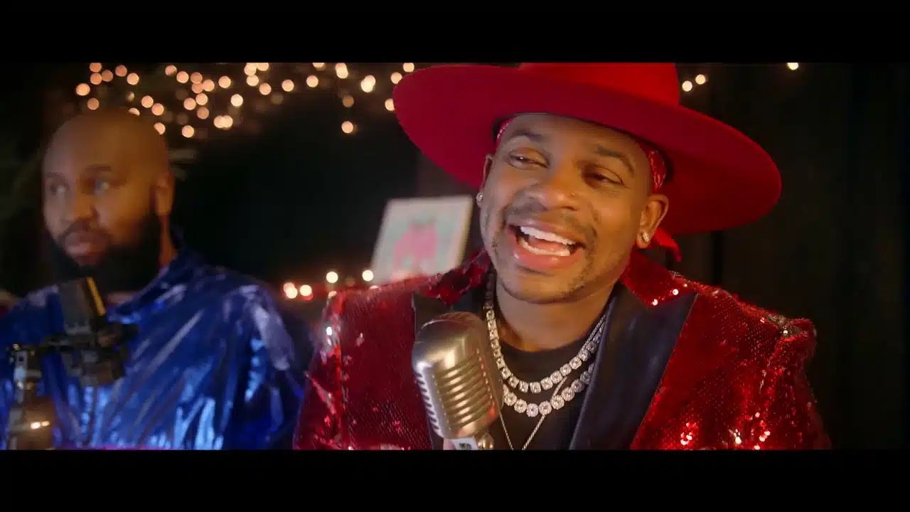 WATCH Jimmie Allen, Louis York, The Shindellas “What Does Christmas