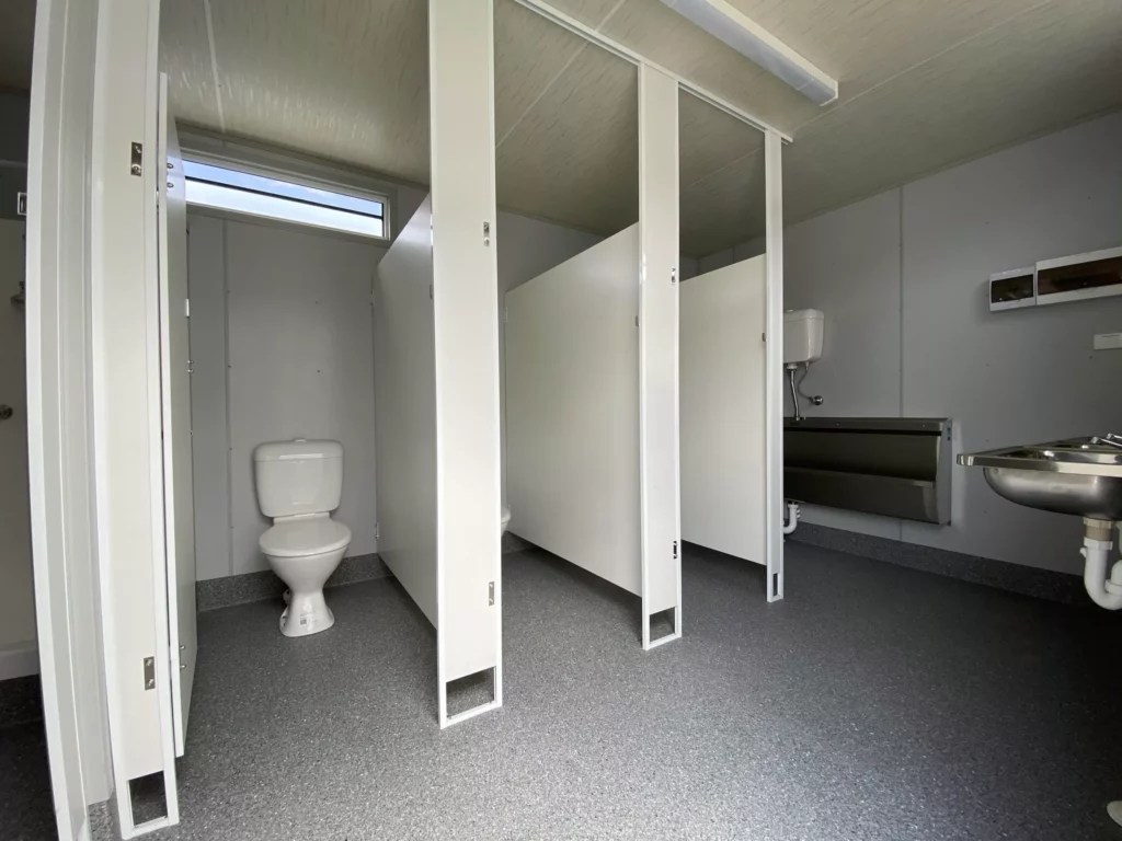 Containers For Sale Johannesburg 3m, 6m, 12m Standard and Converted