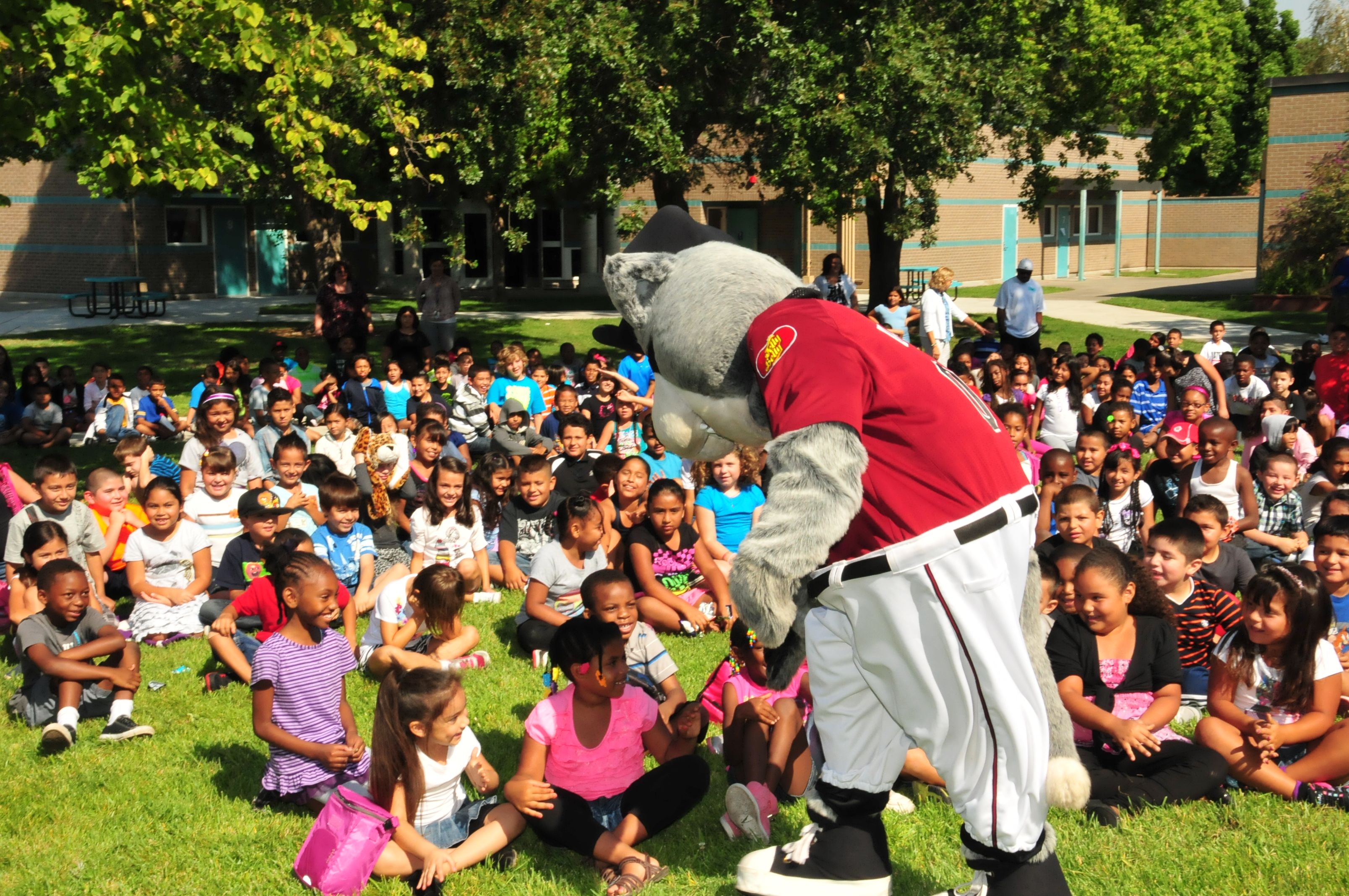 Natomas, CA Natomas Youth Receive 500 Free Backpacks The Natomas Buzz