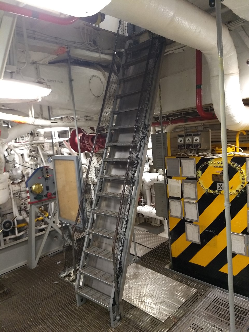 Naval Gazing Main/Pictures ''Iowa'' Engine Room