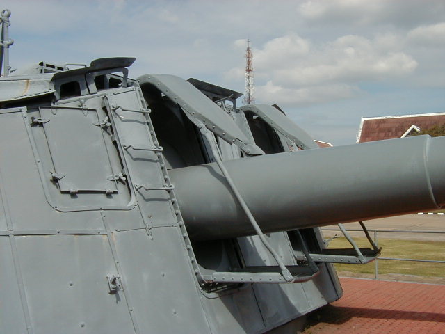Japan 20 cm/50 (7.9") 3rd Year Type No. 1 NavWeaps