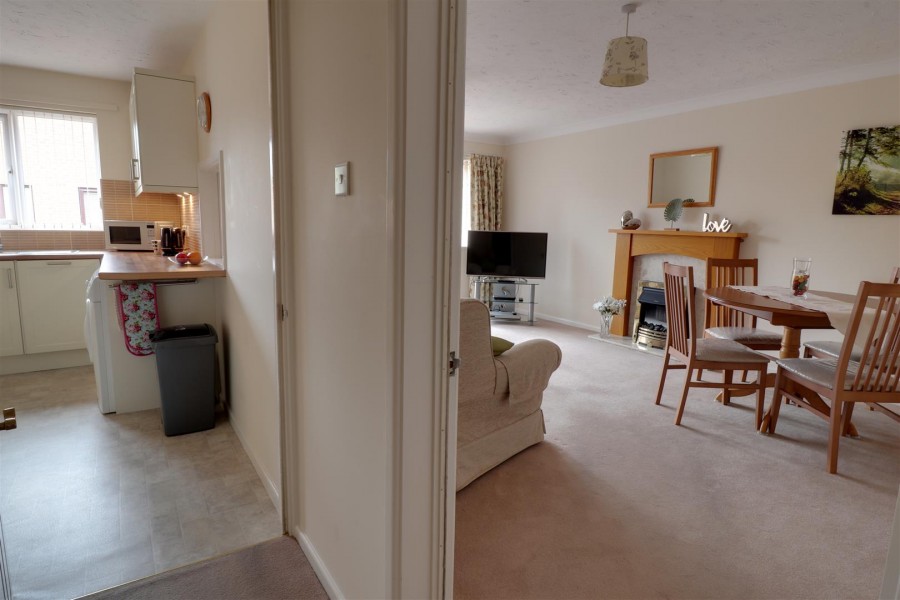 Glebe Farm Court, Up Hatherley, Cheltenham Naylor Powell Estate Agents