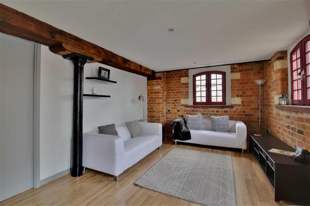 Naylor Powell Why Gloucester Docks is a Hotspot for House Hunters