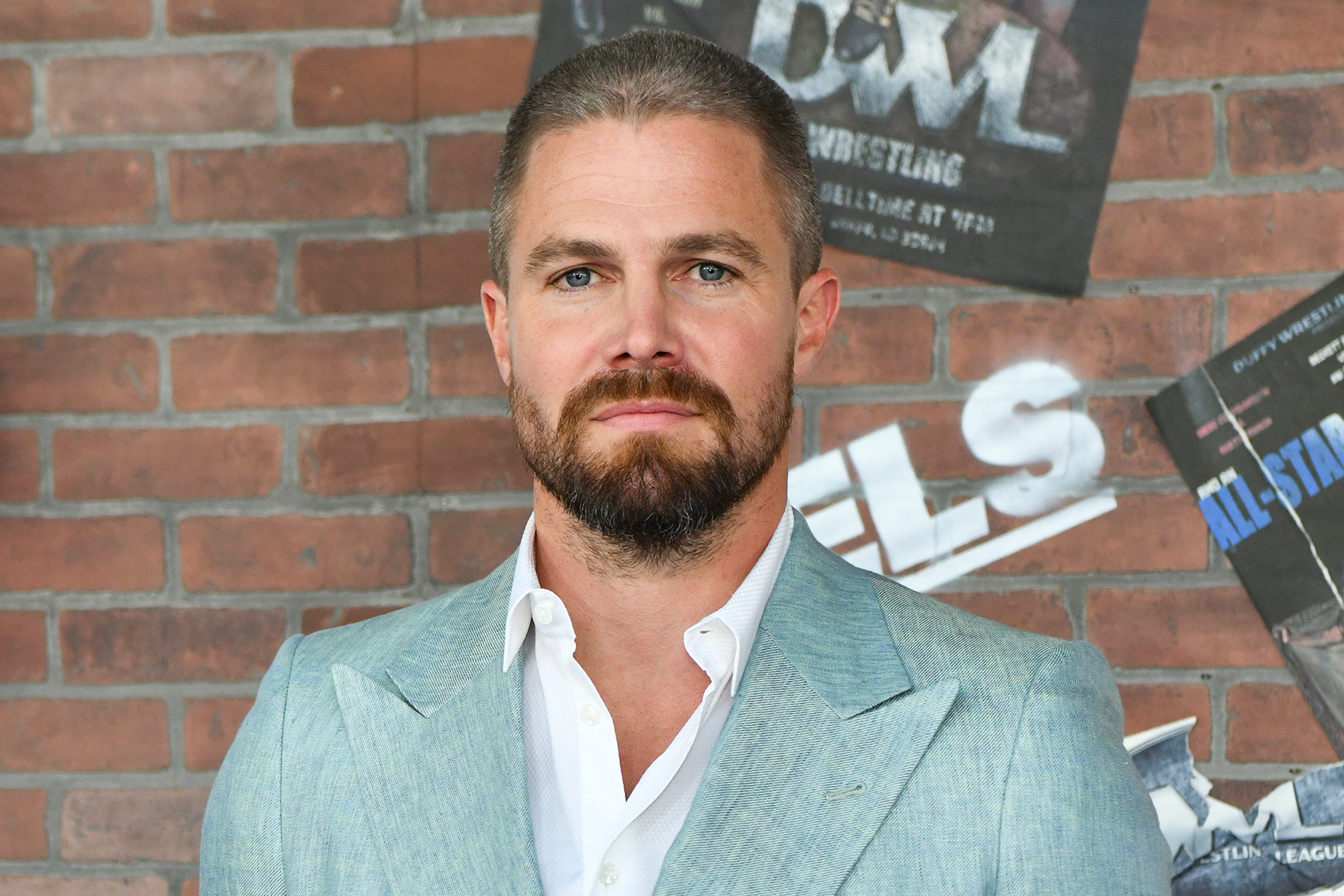 Who is Suits L.A. Star Stephen Amell?(03)