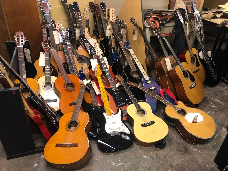 How to donate musical instruments to Columbus students with the Gift of