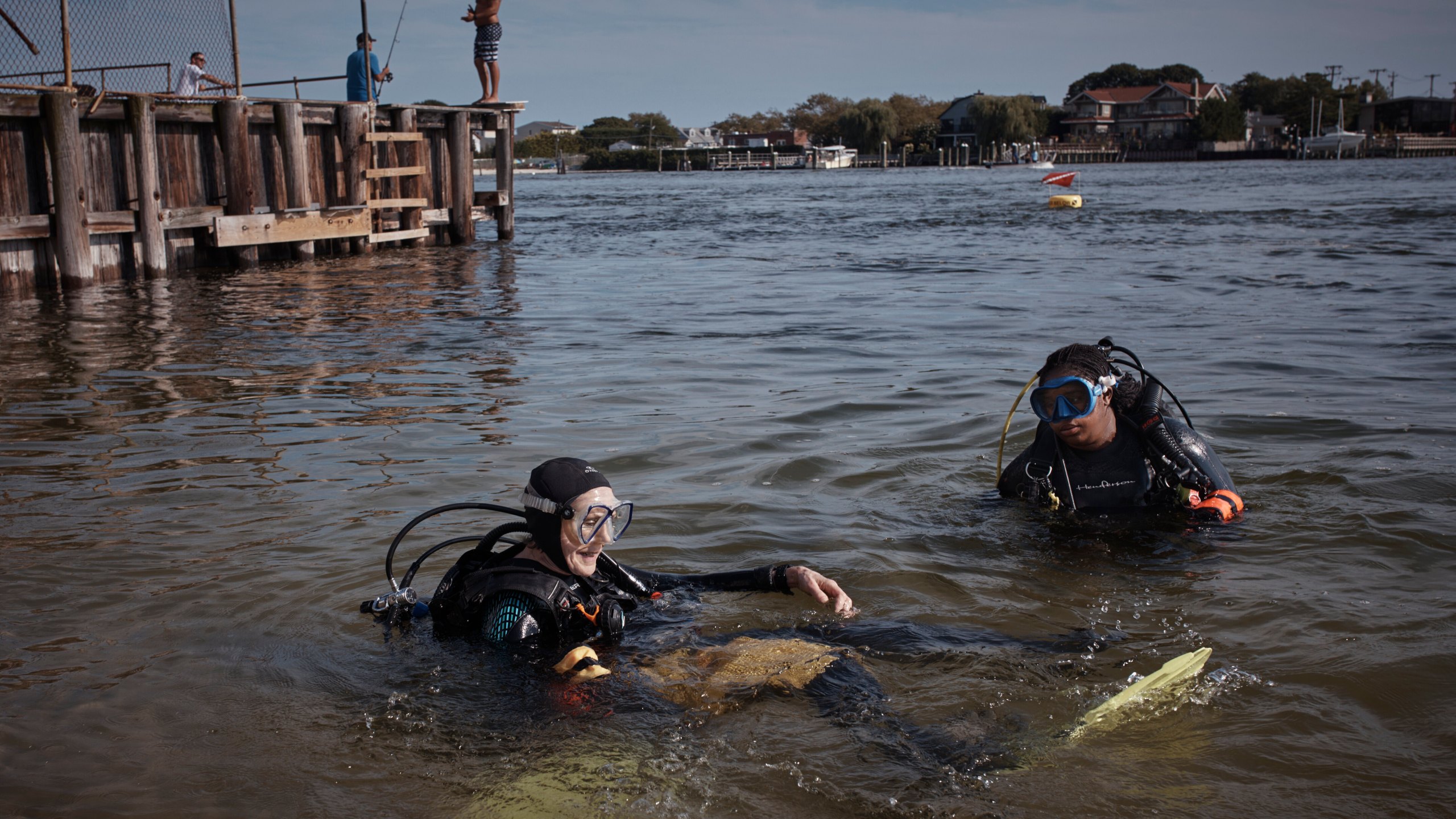 In New York City, scuba divers’ passion for the sport a mission(05)