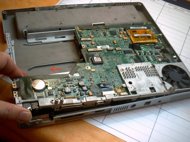 Wo ist die CMOSBatterie bei meinem Lappi??? (saffi)