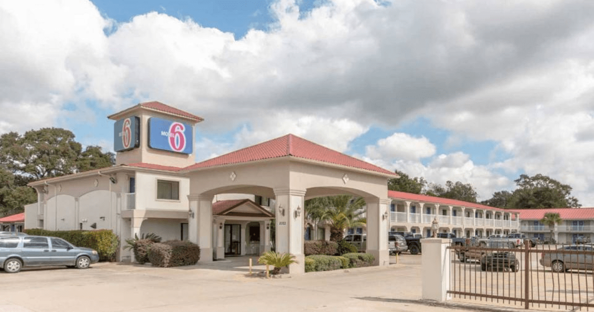 Motel 6 Near Me Locator The Pros and Cons of Staying at Motel 6