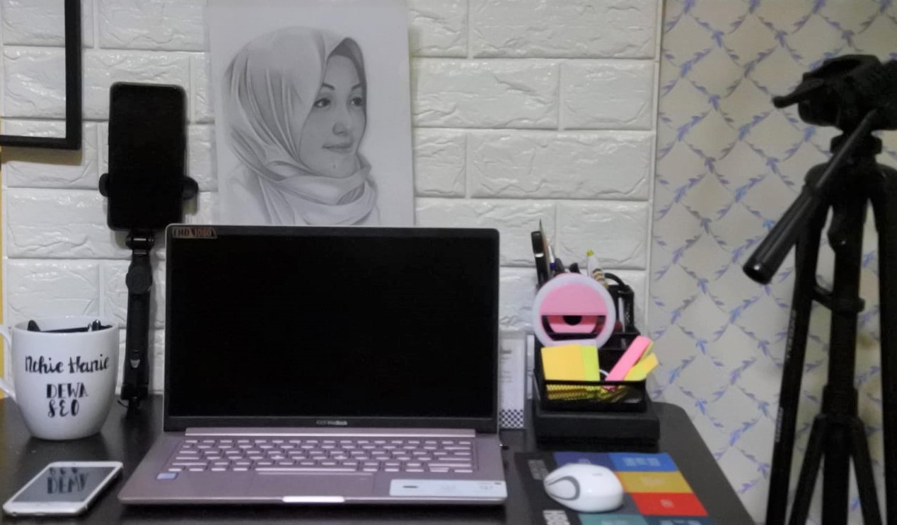 Apa Sih Work From Home (WFH)? Apa Sih Work From Home (WFH)?