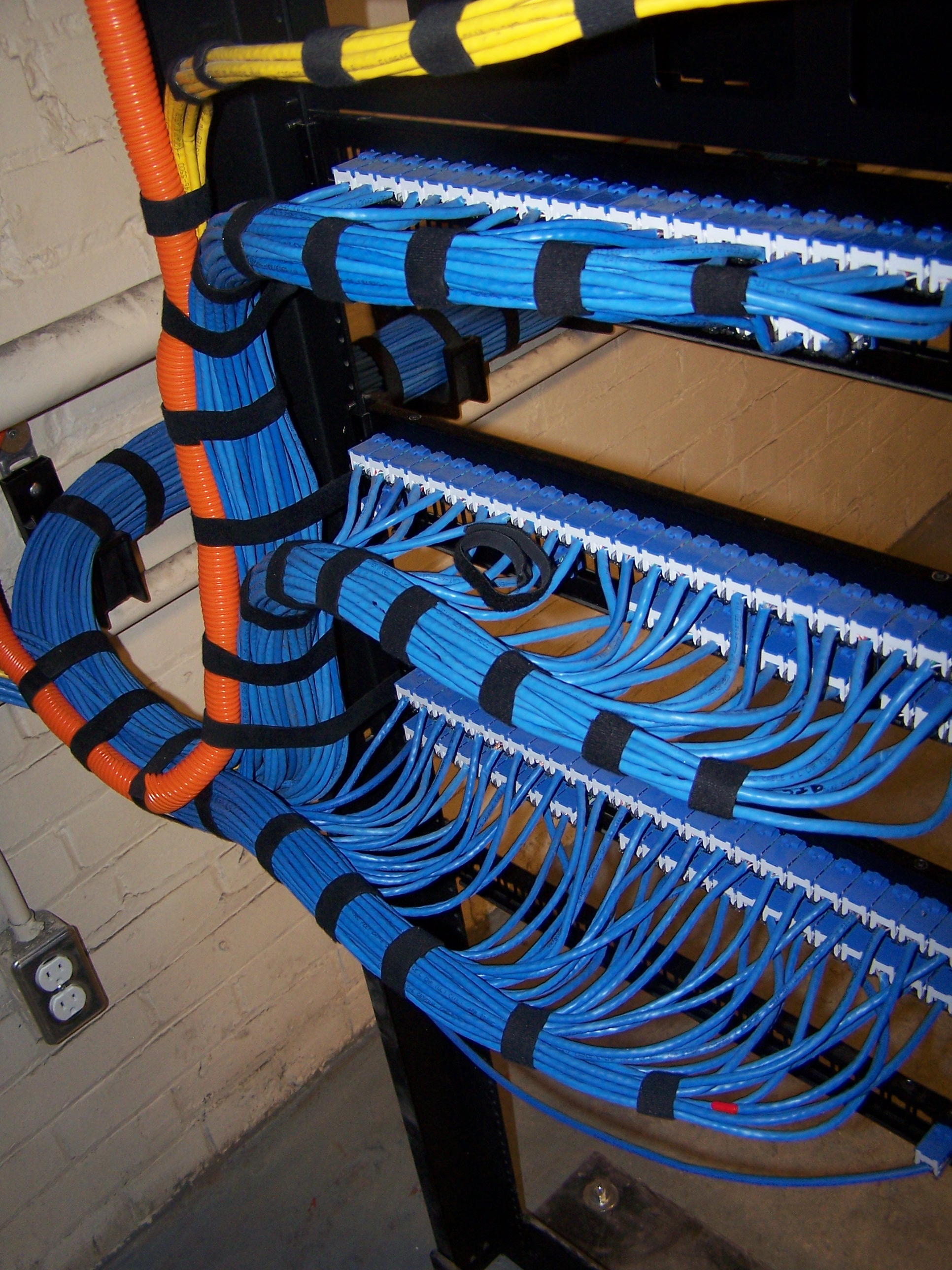 Installation Portfolio Network Communication Systems