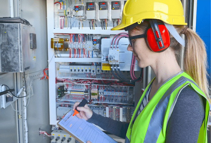 Women in Trades New Castle School of Trades