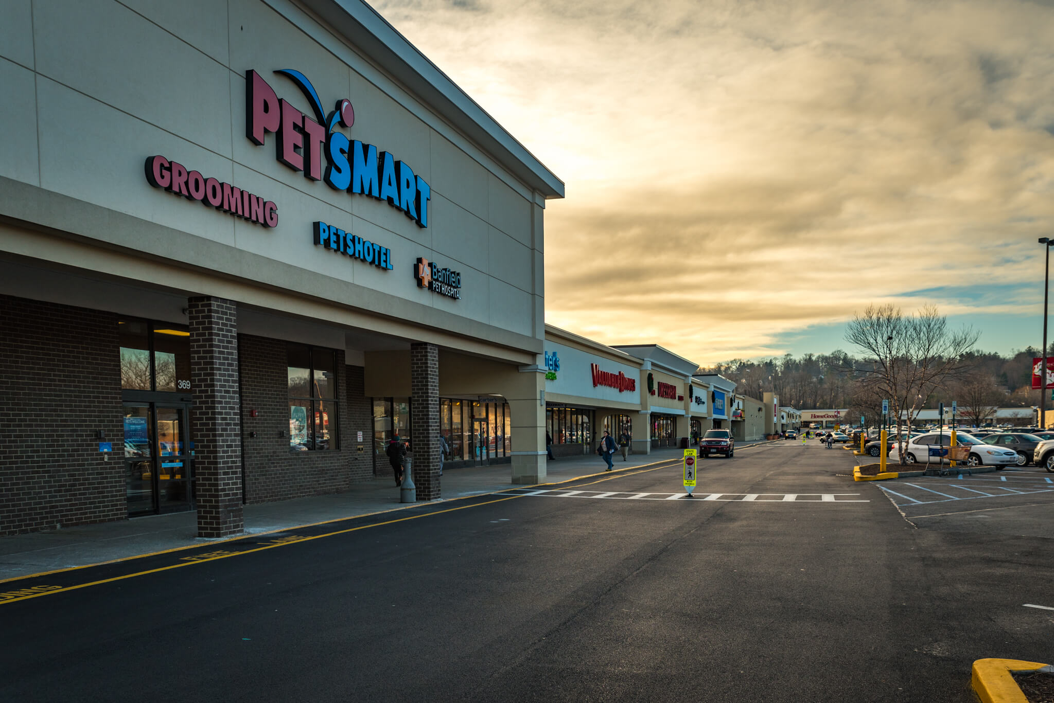 Crossroads Shopping Center