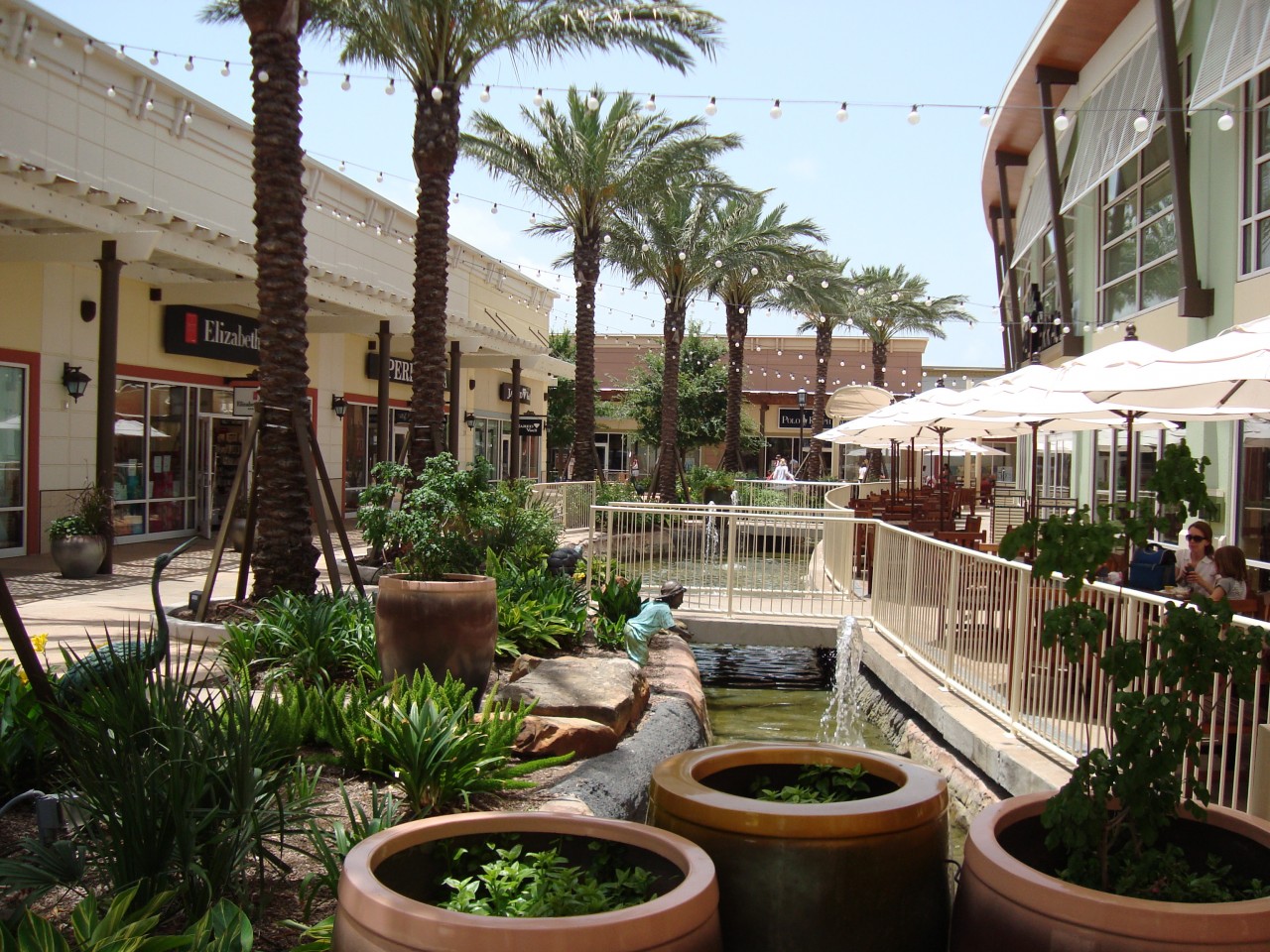 Tanger Outlets Texas City Reopens