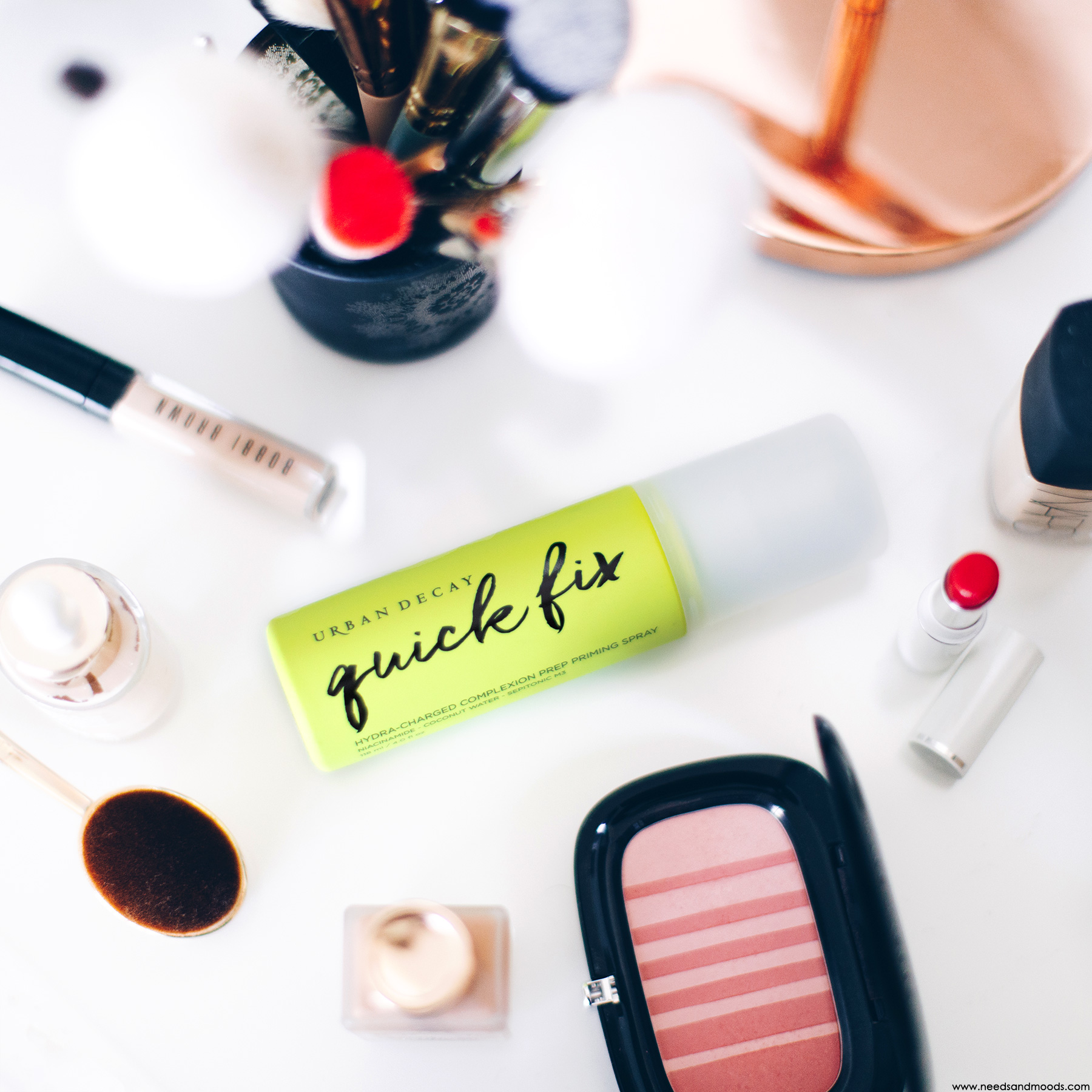Urban Decay Quick Fix, brume préparatrice de teint mon