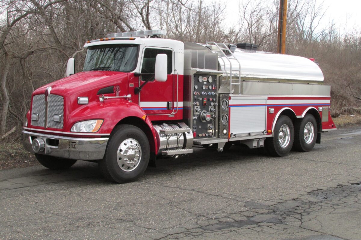 3000 Gallon Tanker New Fire Truck Delivery New England Fire