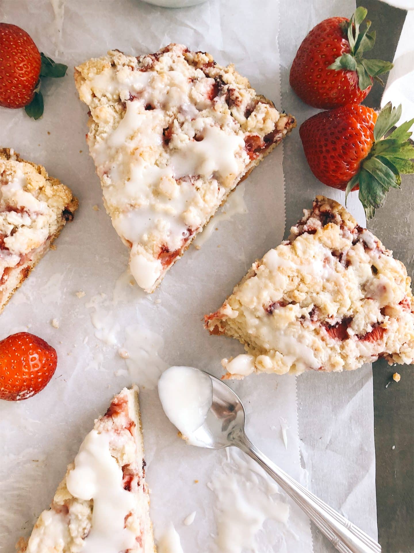 easy Fresh Strawberry and Cream Scones