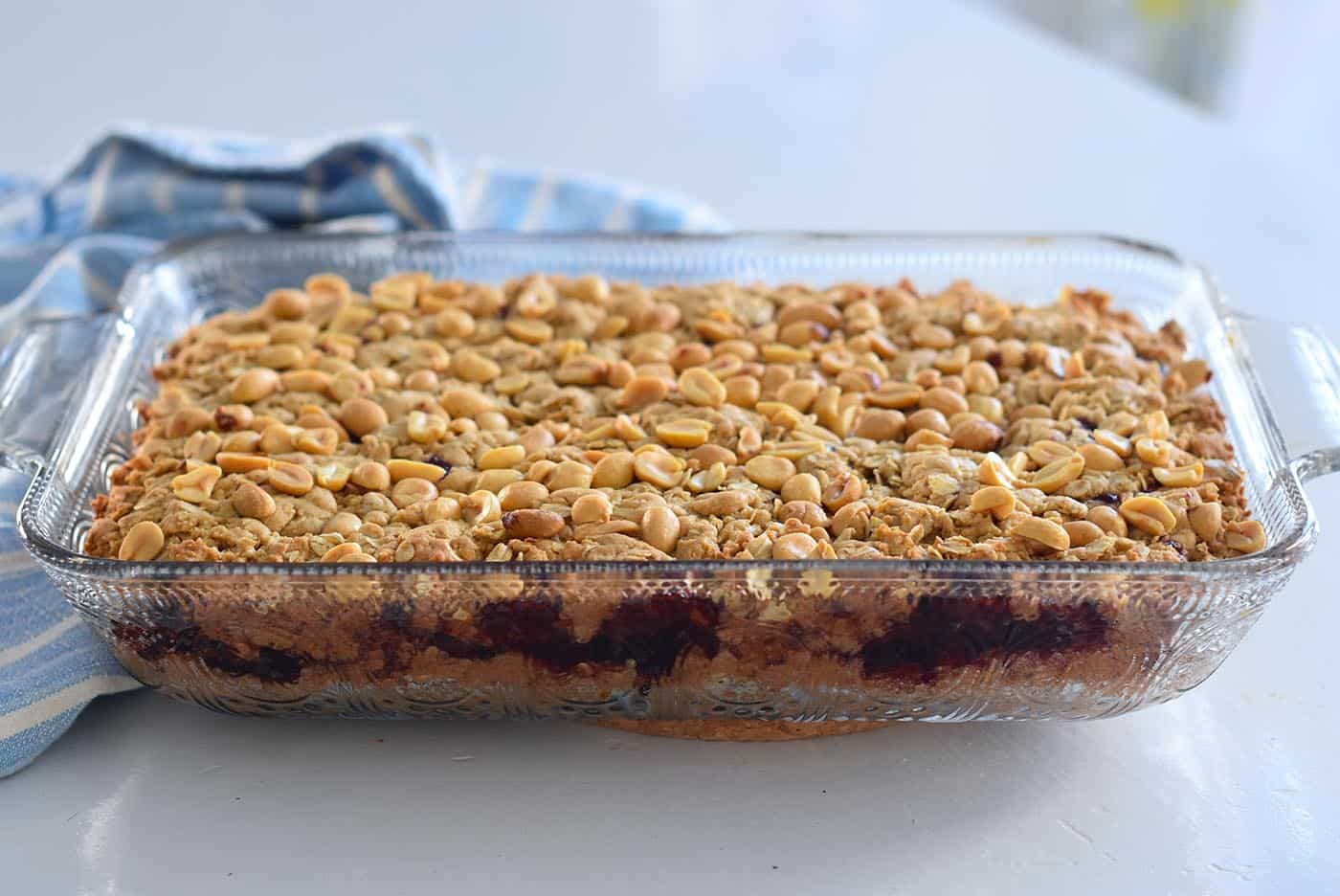 Lunch Lady Peanut Butter Jelly Bars ⋆ NellieBellie