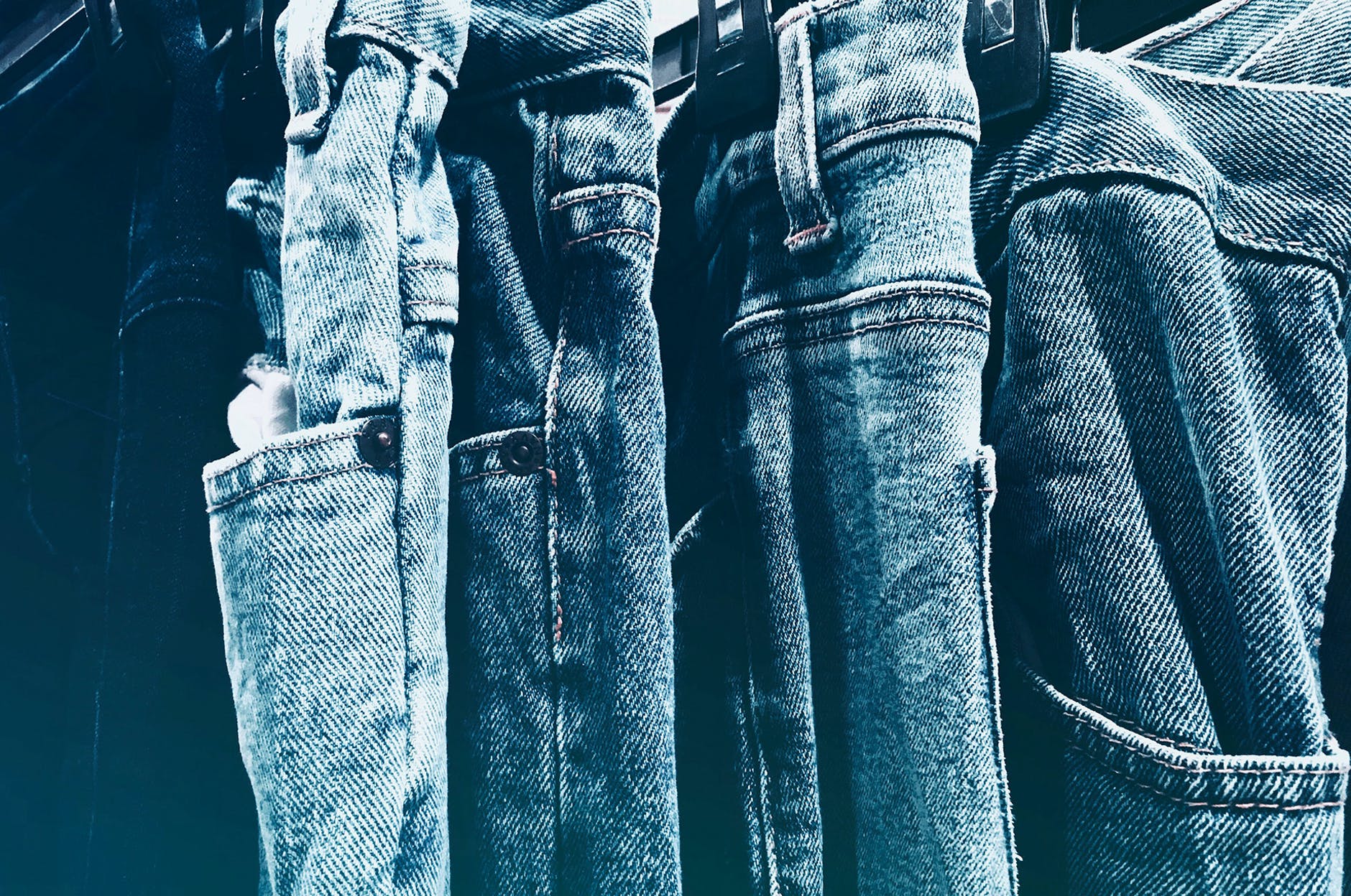 The 10 Hottest Denim Trends of 2022 • neoAdviser