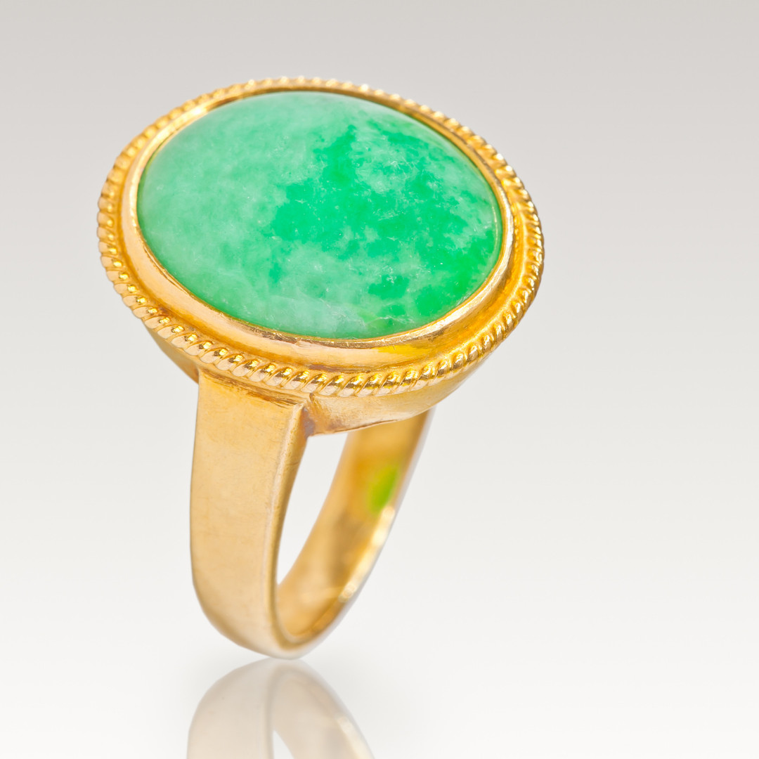 13 Benefits Of Wearing Jade