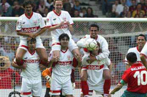 20 foto divertenti sul calcio NeroBold