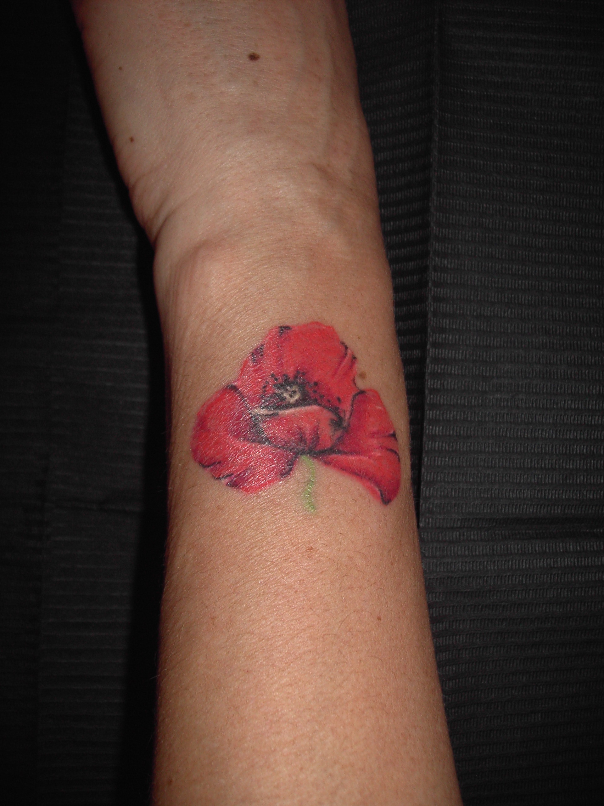 Fiori Nero su Bianco Tattoo