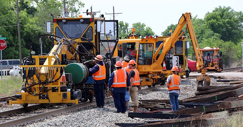 How is the Train Accident Lawyer Paid by the Claimant? Direct