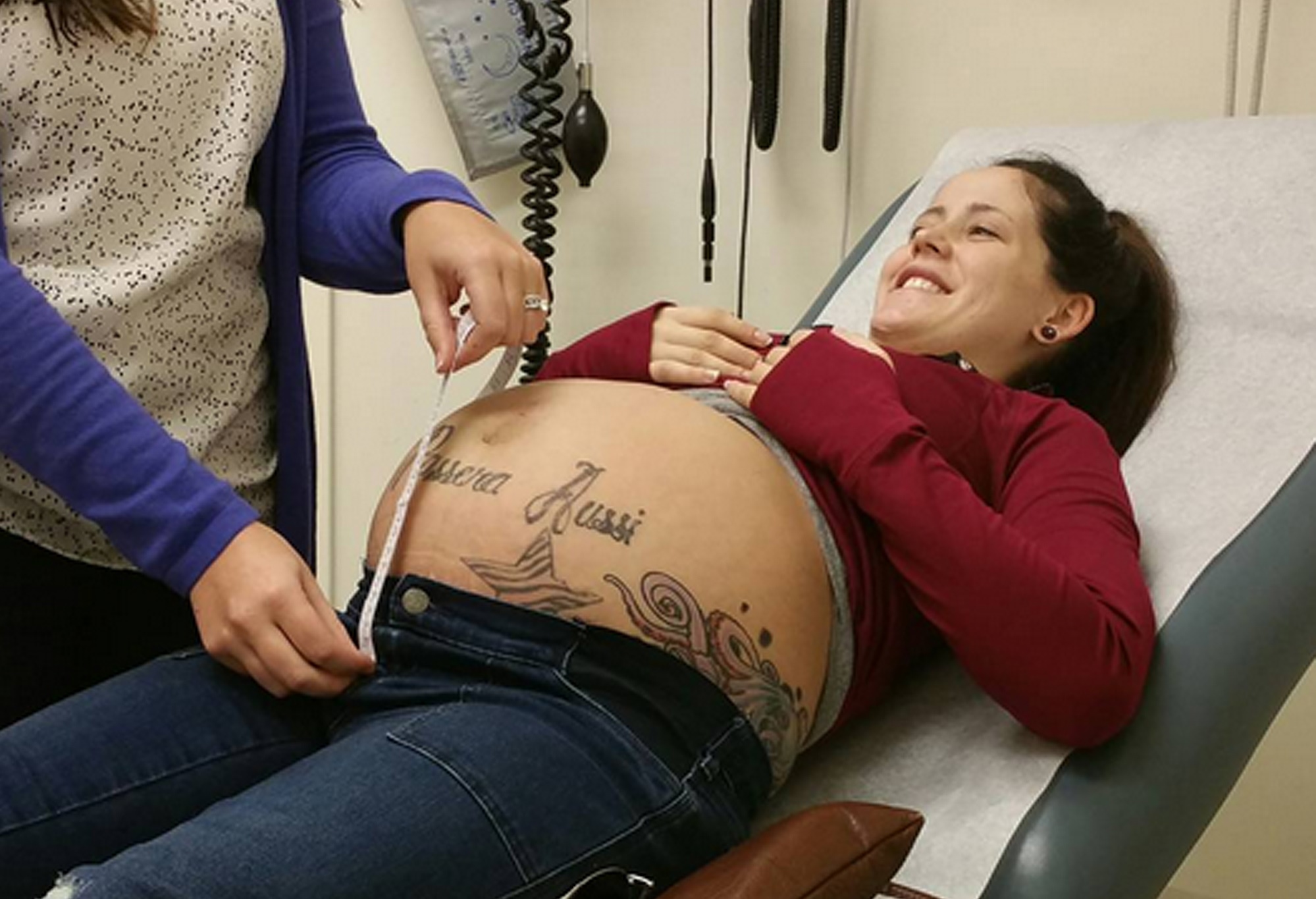 Tatouee Et Enceinte Quatre Questions A Se Poser Neufmois Fr