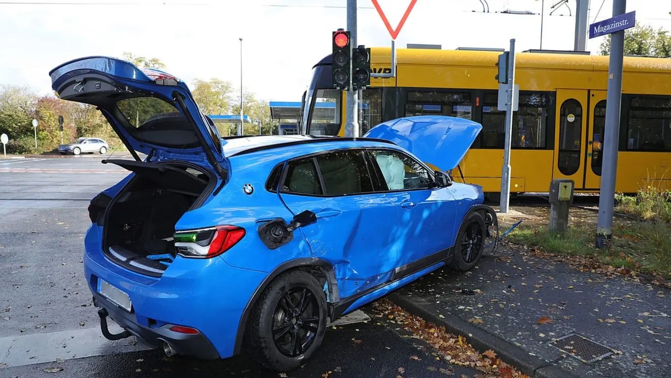 Unfall an der Königsbrücker Straße NeustadtGeflüster