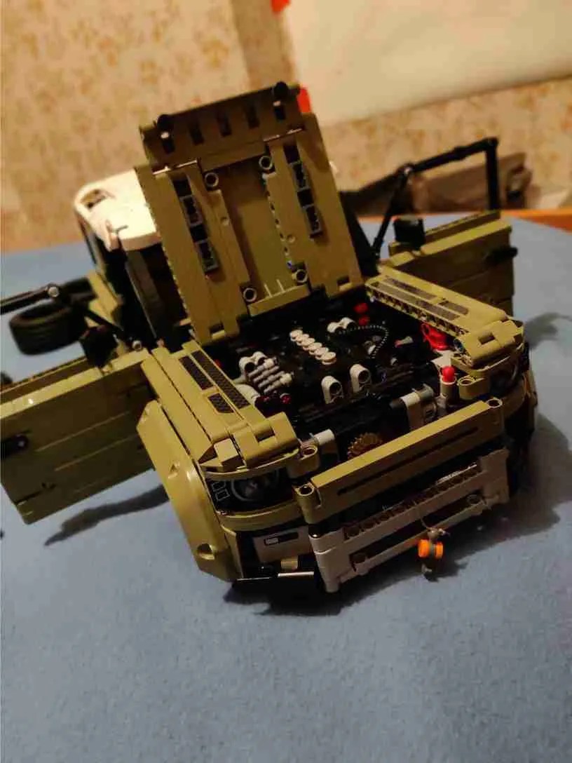Lego technic Land Rover Never Ending Gamer