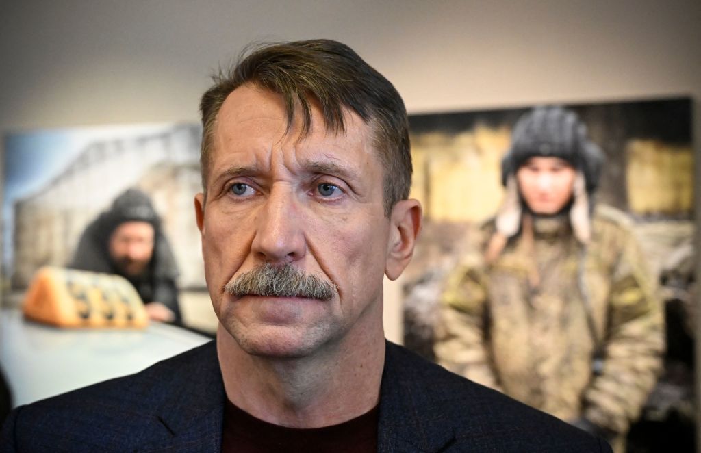 Notorious arms dealer urges Trump to seek refuge in Russia