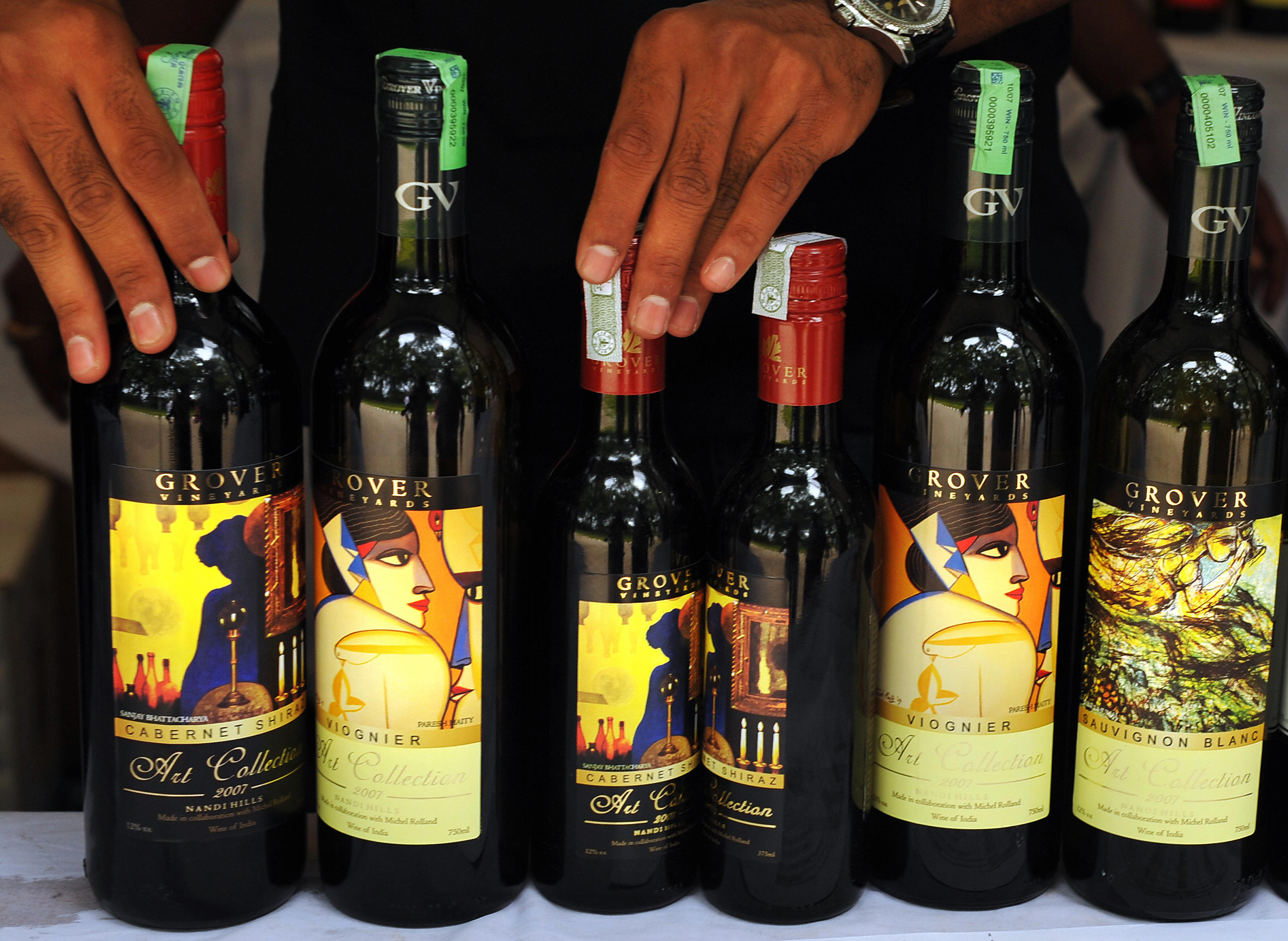 India Toxic alcohol kills 37 in 'dry' state of Bihar